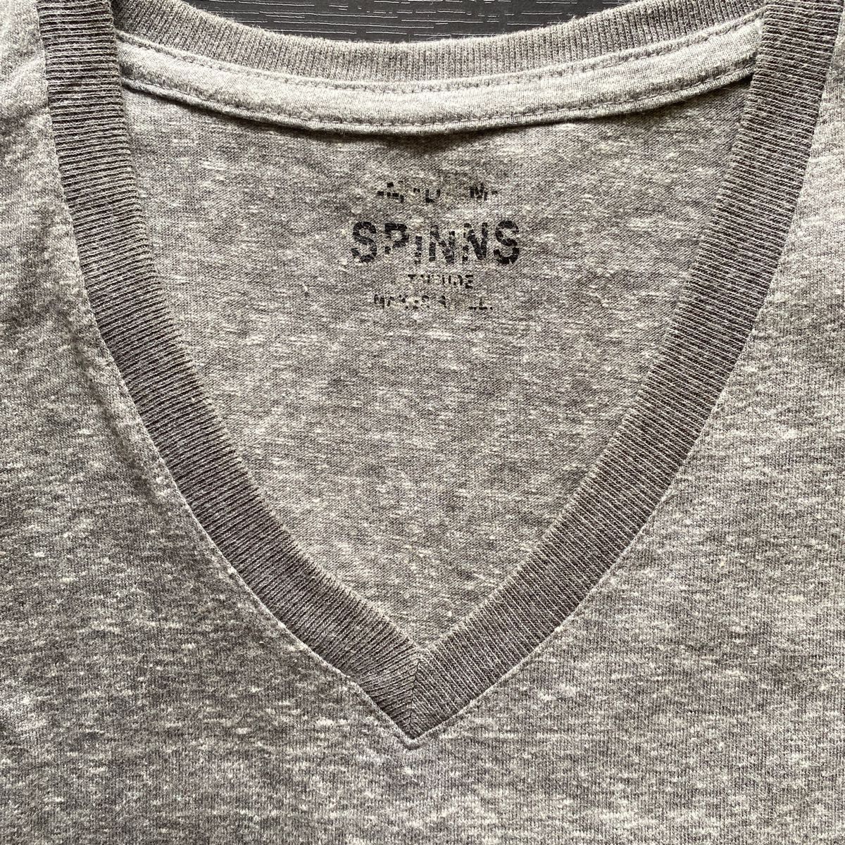 スピンズ　VネックTシャツ　半袖グレーMサイズ