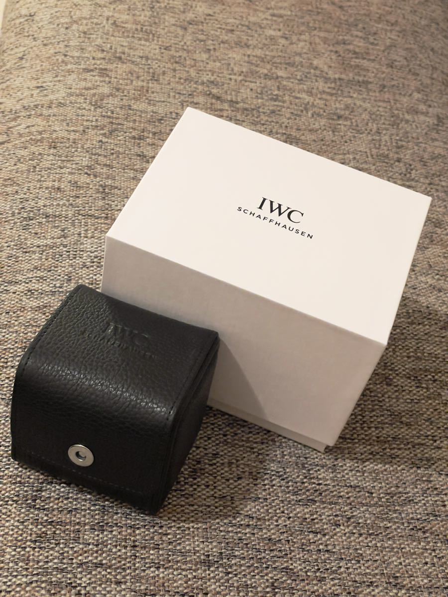 国内初の直営店 新品/未使用 IWC (ポルトギーゼ・パイロットウォッチ