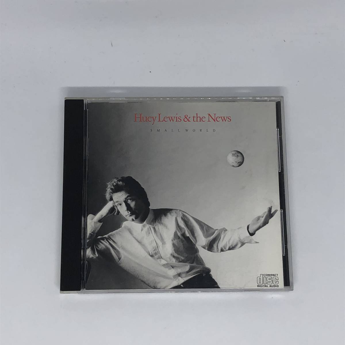 US盤 中古CD Huey Lewis & The News Small World ヒューイ・ルイス スモール・ワールド Chrysalis VK 41622_画像1