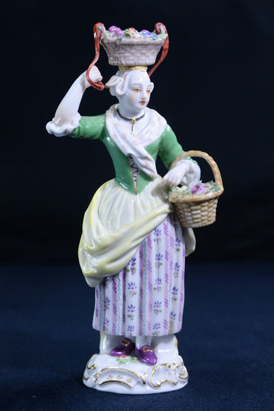 FH3420 コレクター放出品 アンティーク 超美品 オールド マイセン Meissen フィギュリン 人形 女性 花 籠のサムネイル