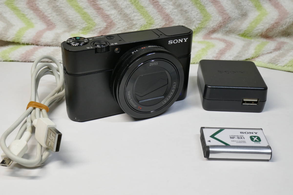 SONY CyberShot DSC-RX100M3 動作品 タイムラプス付き バッテリー,充電アダプタ付き WiFi,NFC対応 送料無料_画像1