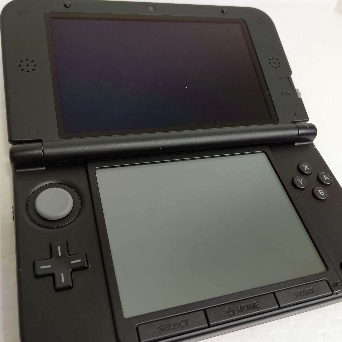 Nintendo　ニンテンドー3DS レッドブラック　美品　任天堂　ゲーム機