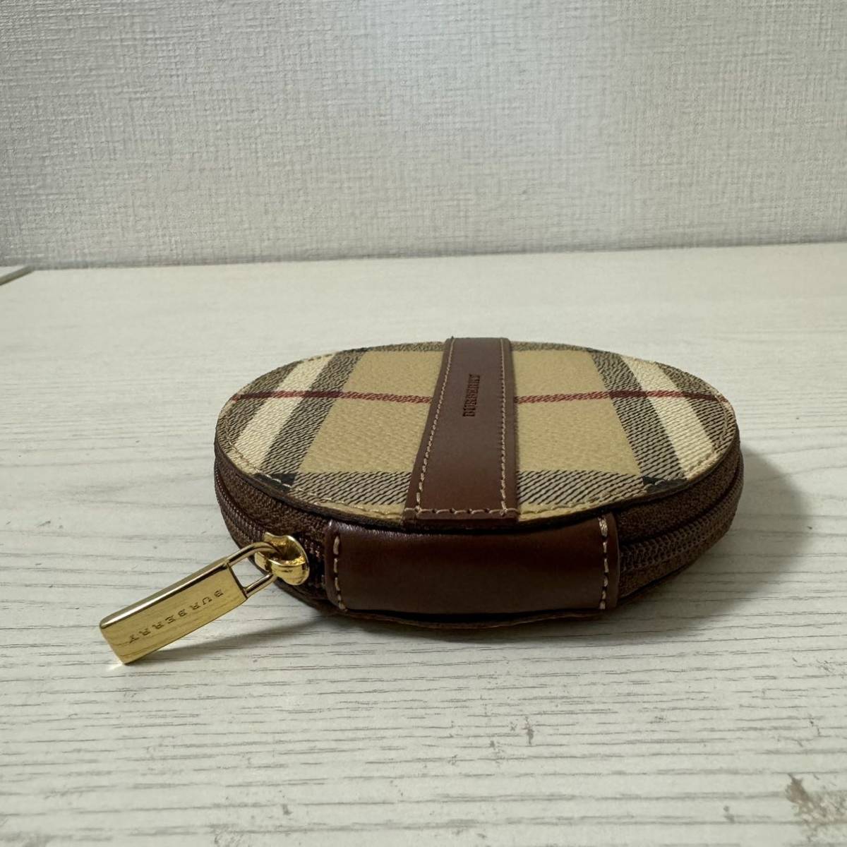 【大幅値下げ】【新品同様】BURBERRY バーバリー　コインケース　ベージュ　ノバチェック　小銭入れ　丸型_画像6