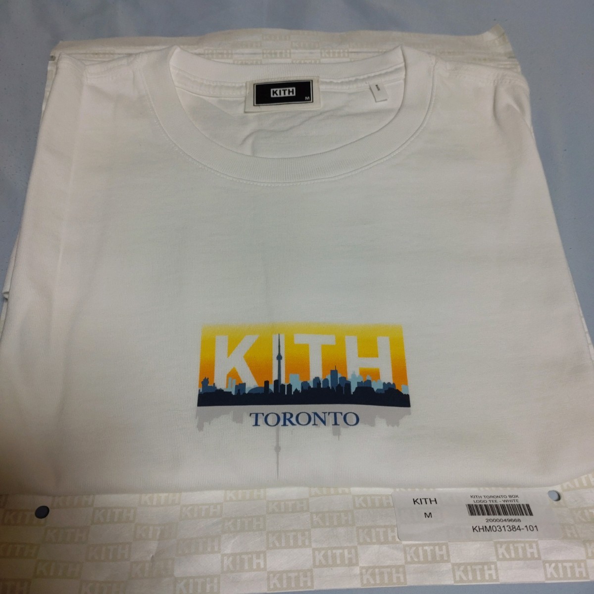 【Mサイズ】新品未使用 Kith Toronto Classic Logo Tee キス トロント クラシック ロゴ 半袖Tシャツ WHITE 白 BOXLOGO ボックスロゴ _画像3