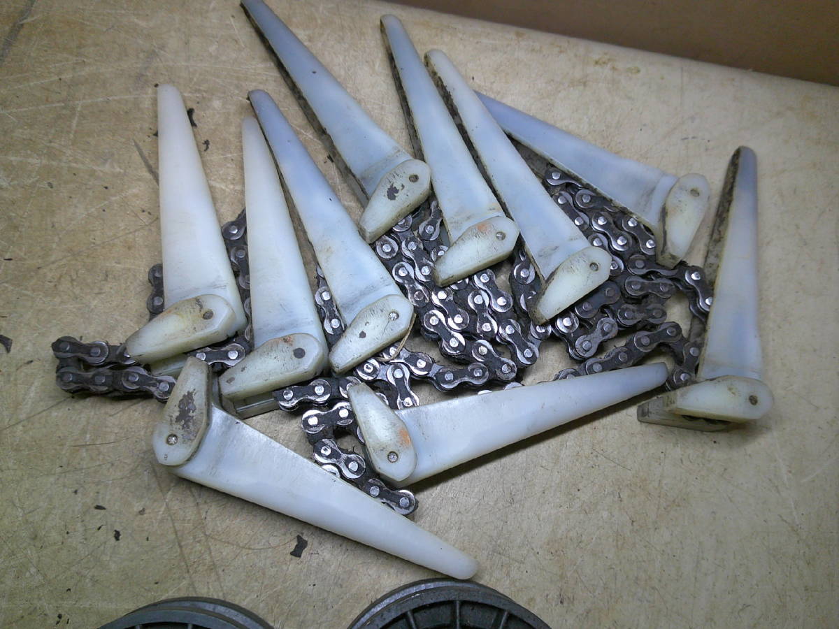 29.クボタコンバイン R1-10 引き起こしチェーン おまけ付 29.クボタコンバイン R1-10 引き起こしチェーン おまけ付