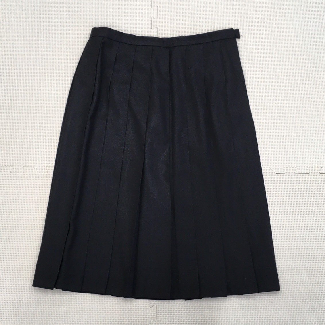 A196/G (中古) 群馬県 前橋商業高校 女子制服 3点 /M/W69/丈66/16本/冬ベスト/ブラウス/冬スカート/黒/冬服/冬用/学生服/中学校/高校_画像6