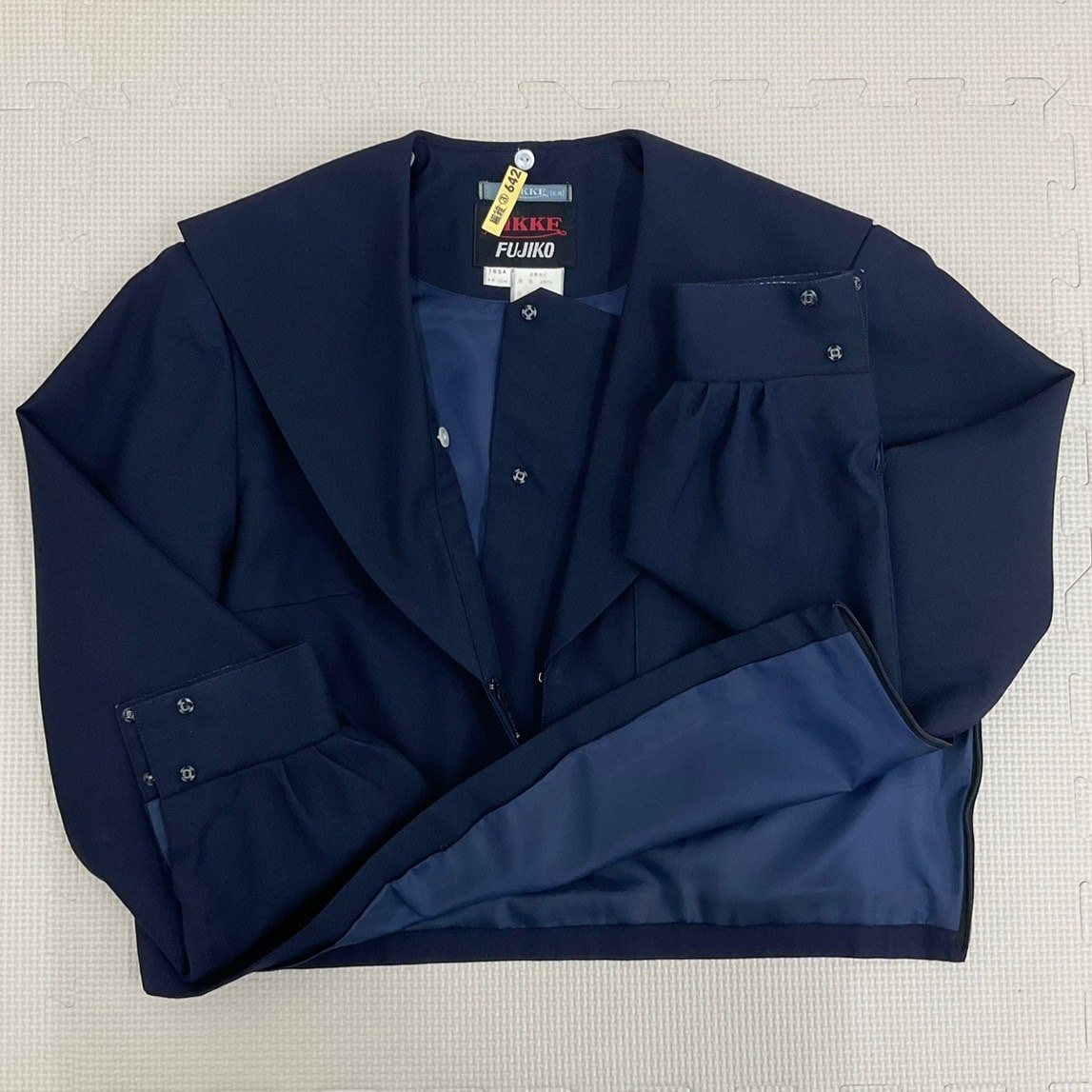U134/A (中古) 愛知県 稲沢市立 稲沢西中学校 女子制服4点 /165A U134/A (中古) 愛知県 稲沢市立 稲沢西中学校 女子制服4点 /165A