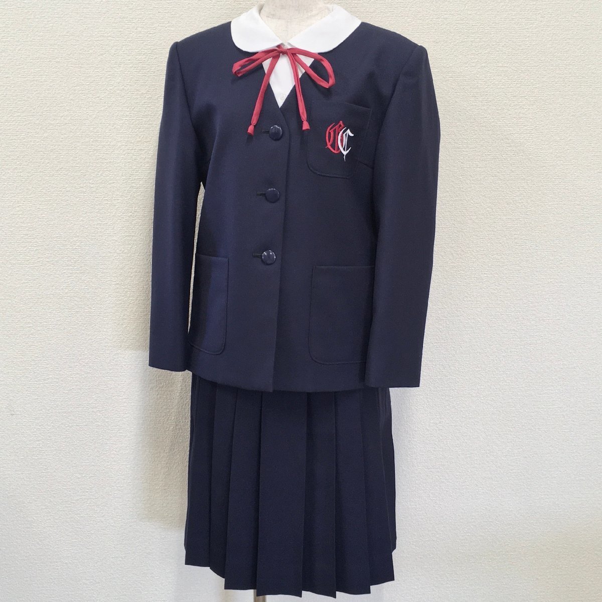 A116/(中古)千葉県 船橋市立行田中学校 女子制服4点 /旧制服/5-/W66/ブレザー/冬スカート/紐リボン/紺/Green Mate/冬服/冬用/卒業生品_画像1