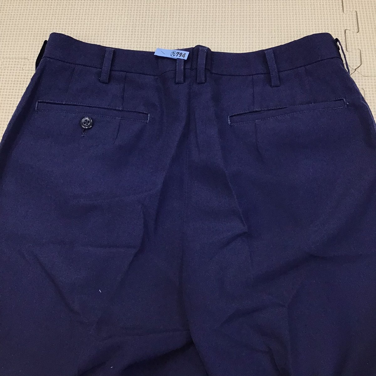 O161/L(中古)埼玉県 和光国際高校 男子制服2点 /M/W76/ブレザー/夏ズボン/Kanko/青紺/中学校/高校/男子学生/制服/学生服/卒業生品_画像7