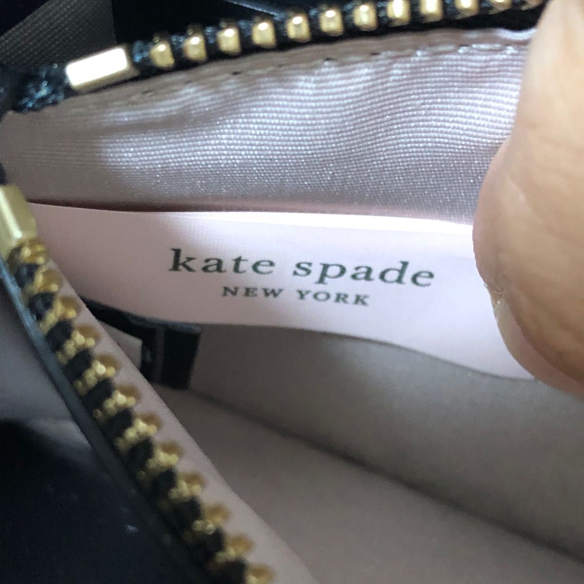 kate spade NEW YORK ケイトスペード 長財布 ラウンドファスナー レザー 装飾 黒