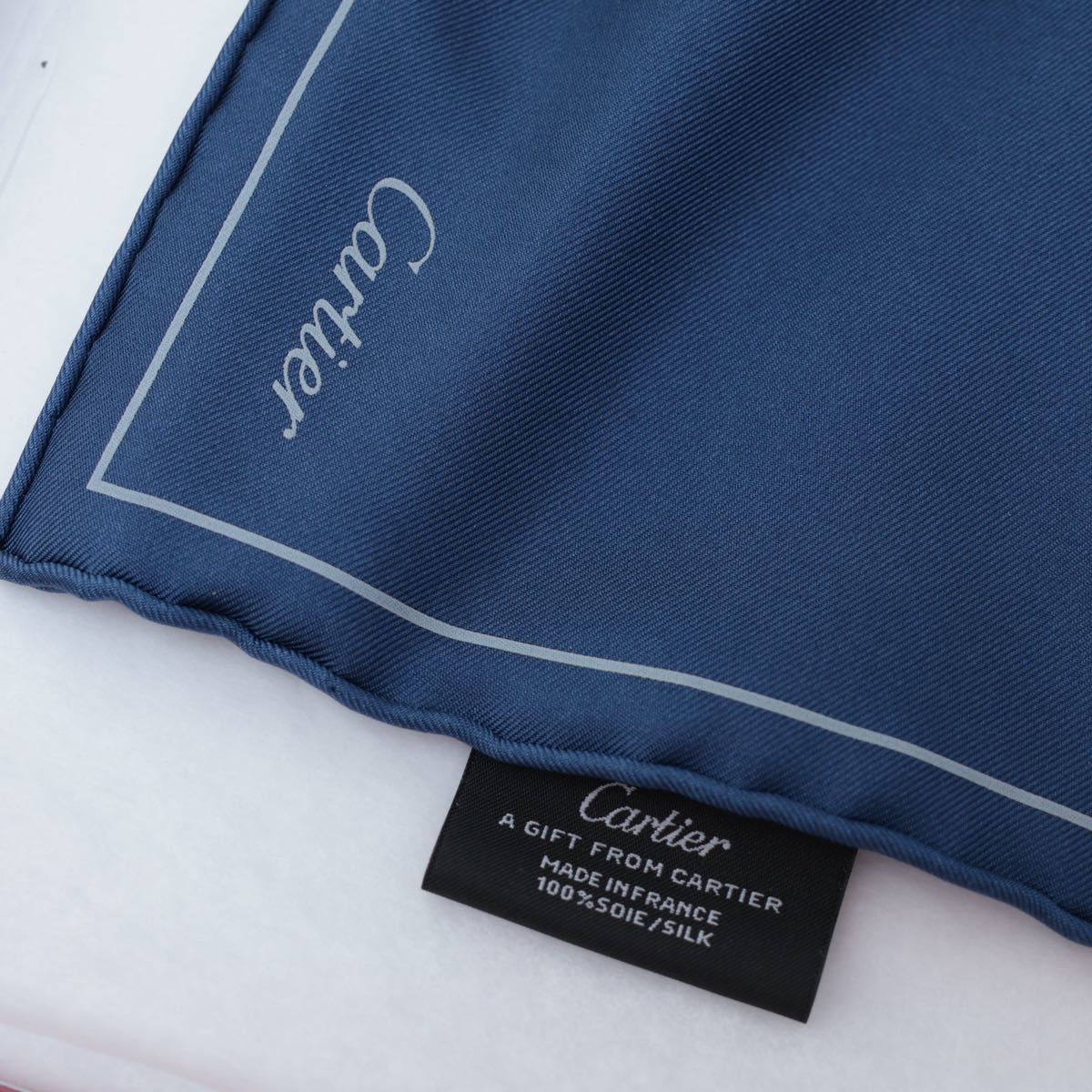 未使用 Cartier カルティエ 非売品 ポケットチーフ ハンカチ 未使用 Cartier カルティエ 非売品 ポケットチーフ ハンカチ