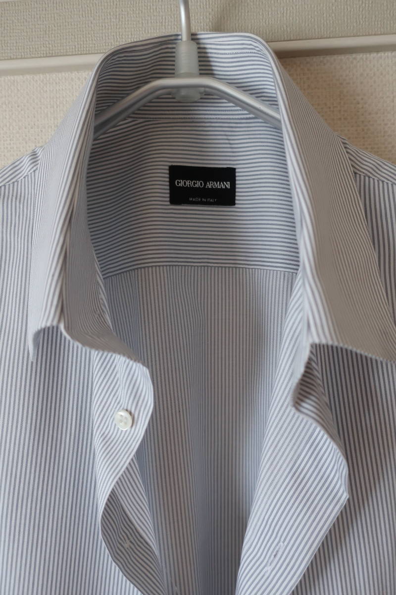 Armani (アルマーニ): 黒ラベル スナップダウン・ワイシャツ・サイズ18.5/46 _画像4