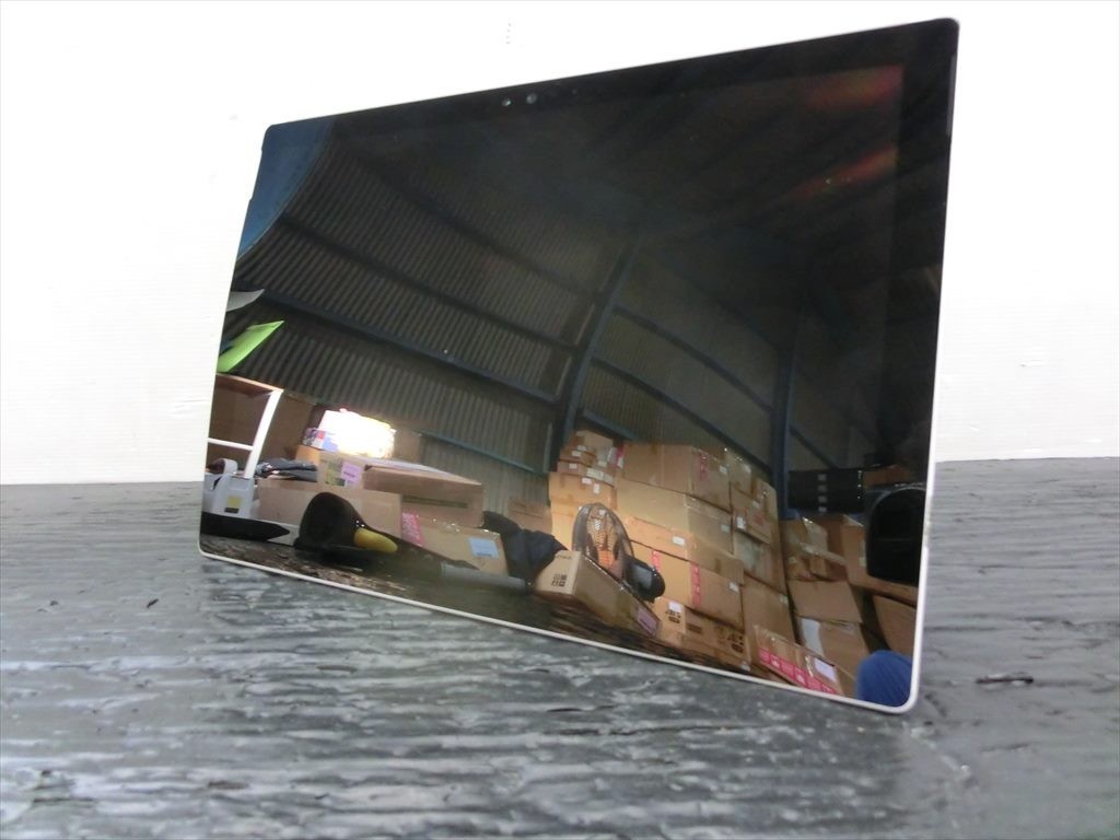 T【A2-95】【80サイズ】▲マイクロソフト Surface Pro 4 1724/ノートパソコン/PC/ジャンク扱い/※液晶浮き・傷・汚れ有_画像1