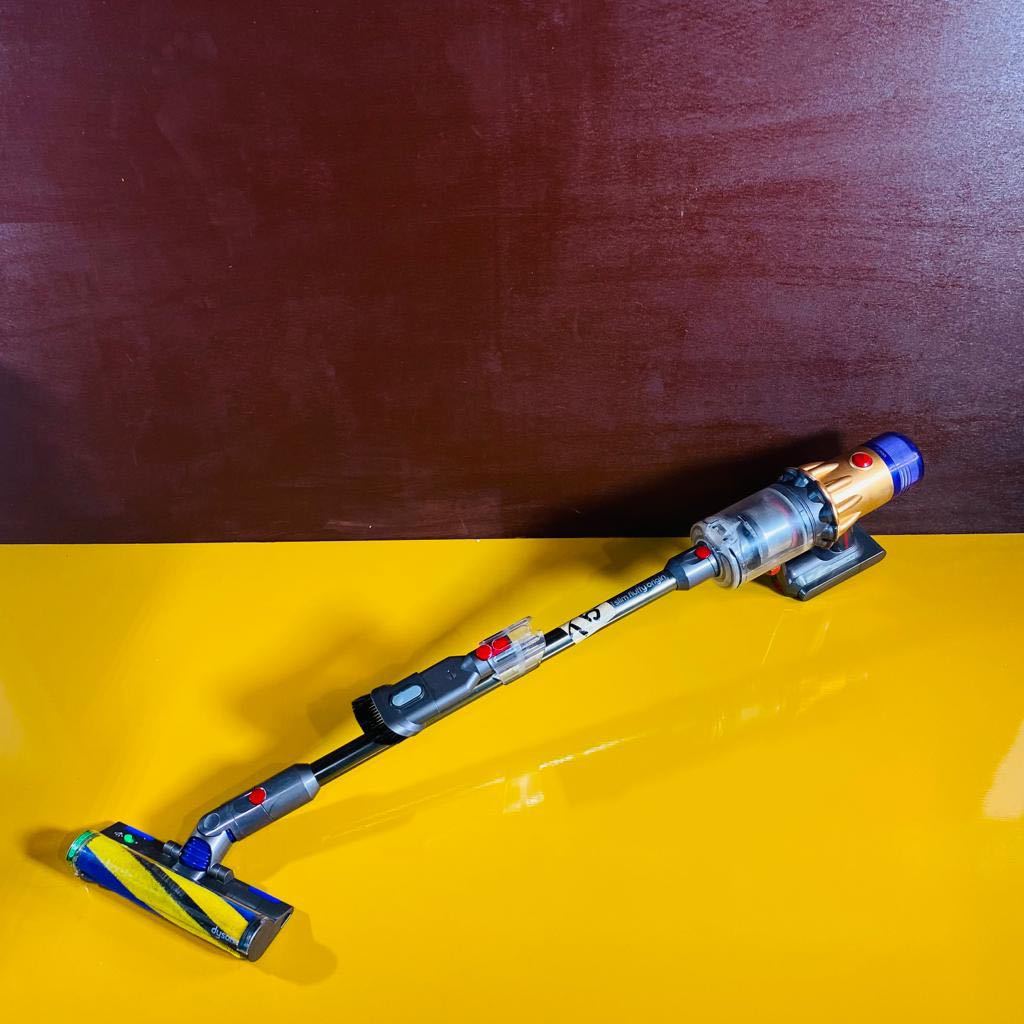 Dyson ダイソン SV20 掃除機 ソフトローラーヘッド付き 486047-02動作確認済み。_画像1