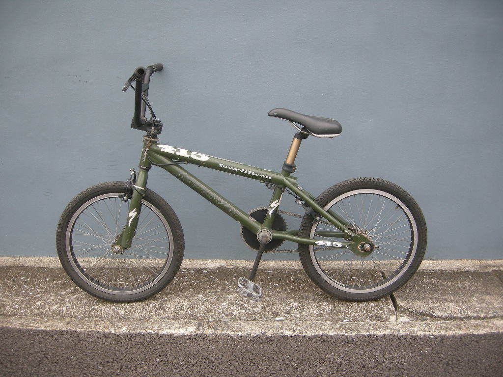 Specialized 415 clearance bmx bike Specialized 415 clearance bmx bike