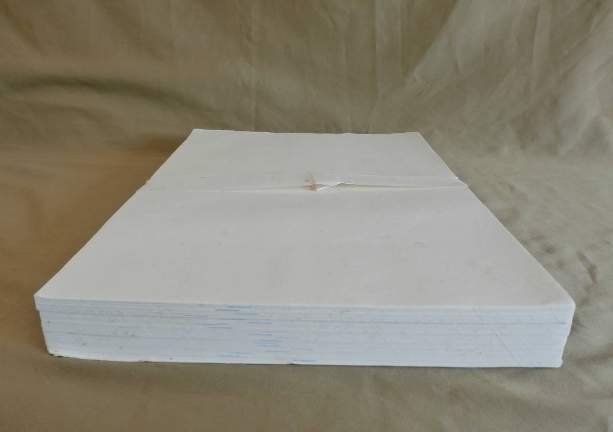 和紙　半紙　長期保管品の為中古出品　約1.0キログラム　N　書道半紙　練習　古紙　習字練習　_画像2