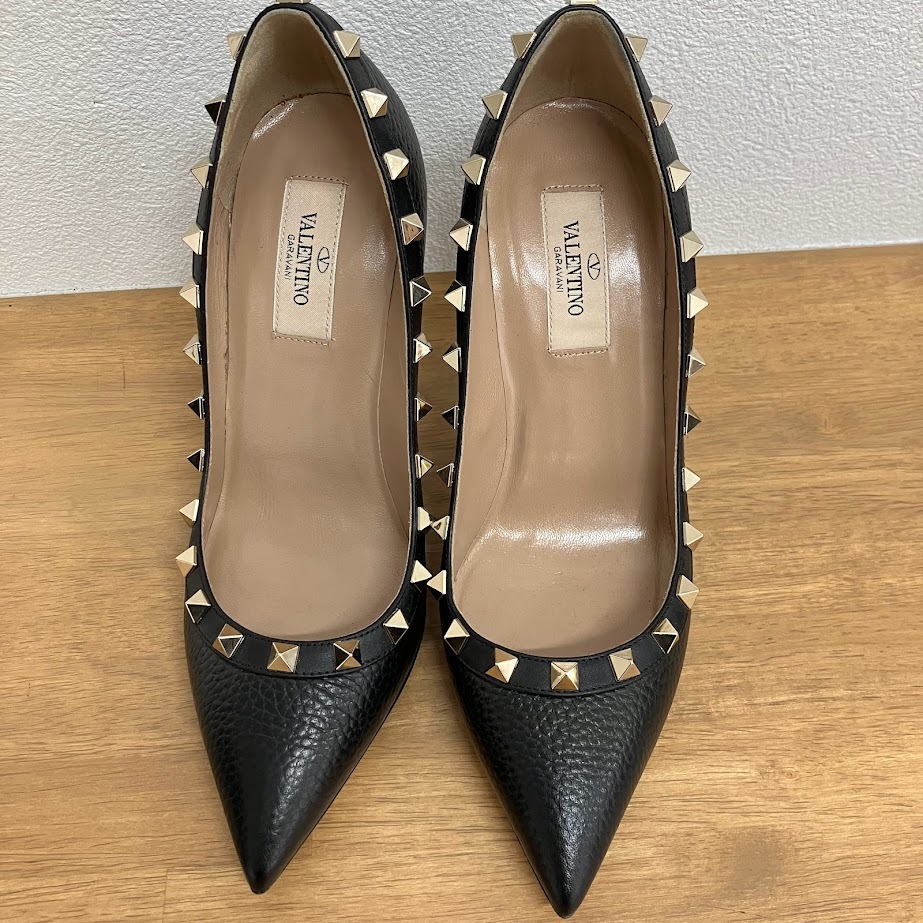 人気新品 VALENTINO GARAVANI ヴァレンチノ スタッズ パンプス サイズ