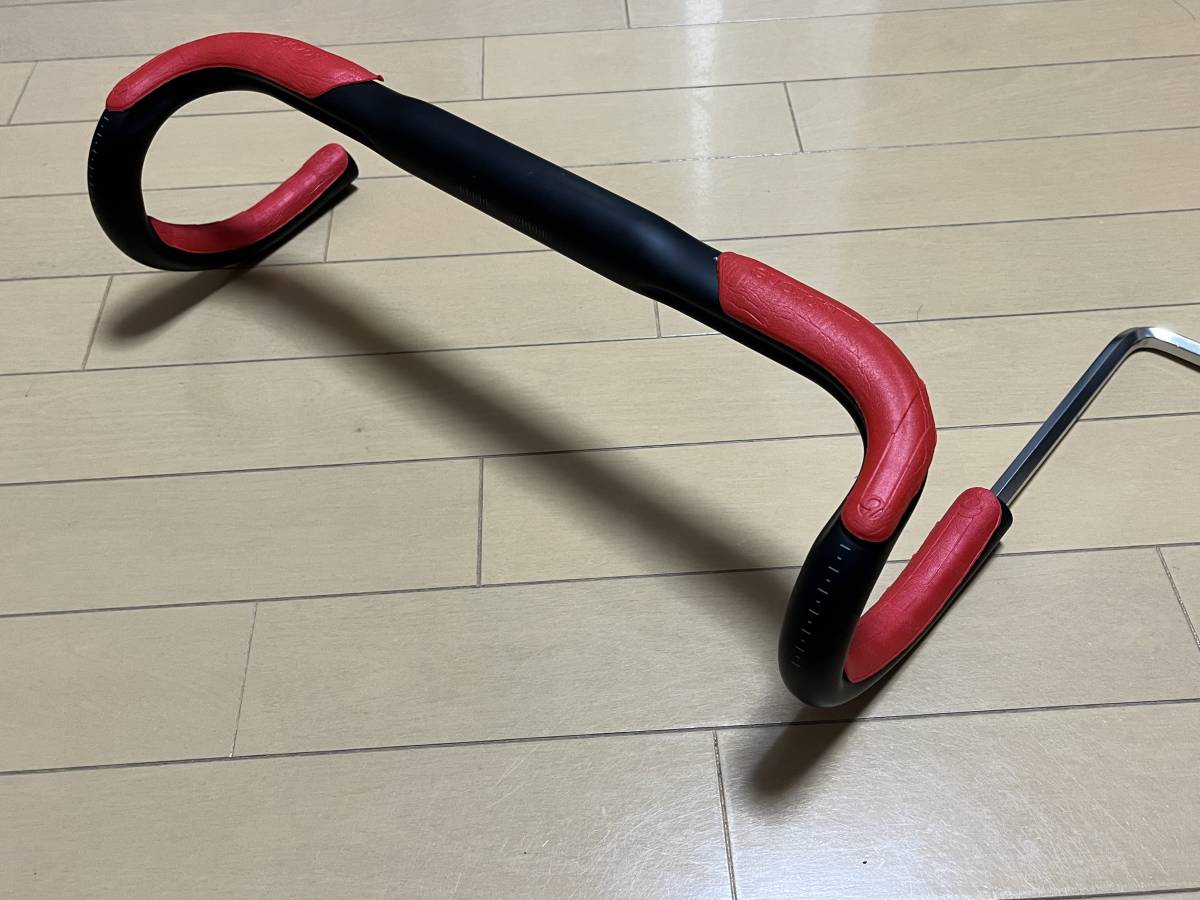 最高級のスーパー ボントレガー Handlebar Road VR-CF IsoCore Pro