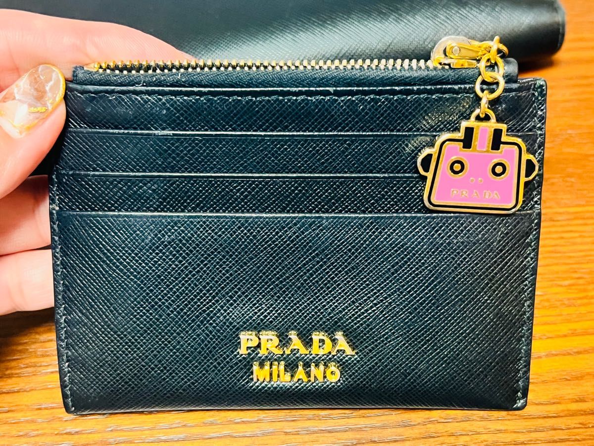 PRADA長財布とコインケースの2点セット