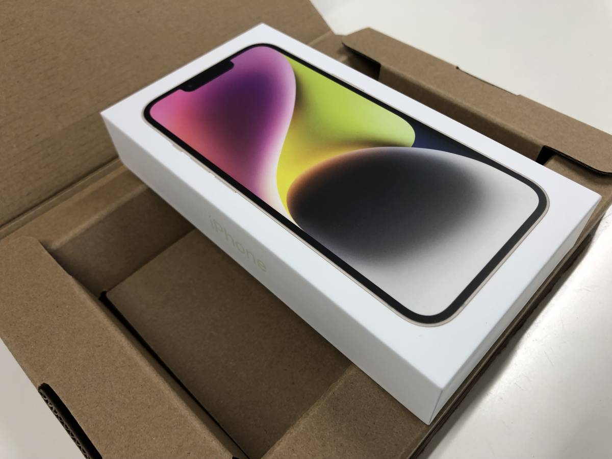 新品未開封　iPhone 14 6.1インチディスプレー　１２８GB　スターライト 　SIMフリー _画像3