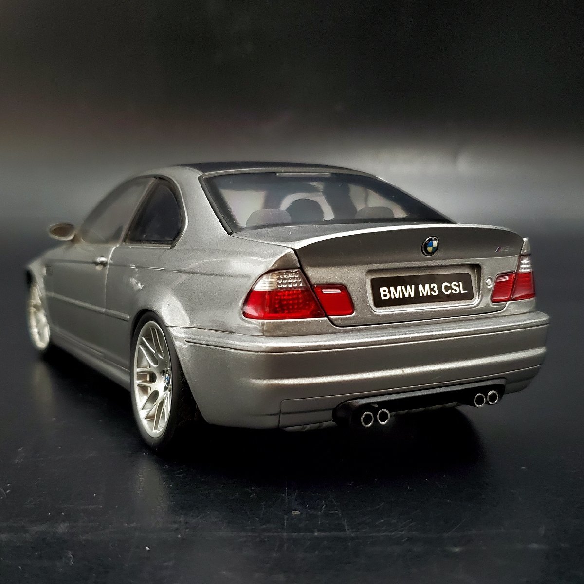 Yahoo!オークション - 【宝蔵】KYOSHO 京商 BMW M3 SERIES CSL 1 Yahoo!オークション - 【宝蔵】KYOSHO 京商 BMW M3 SERIES CSL 1