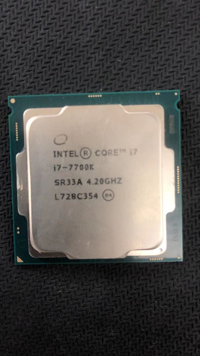 CPU インテル Intel Core I7-7700K プロセッサー 中古 動作未確認 ジャンク品 -7885_画像1