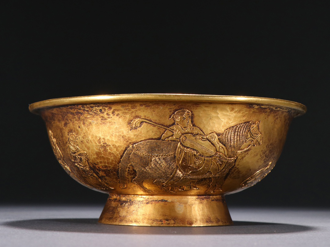 ▽鴻▽唐朝時代 古銅塗金彫 人物紋碗 時代物 中国古美術 骨董品-