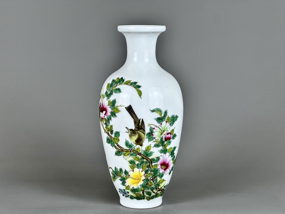 完璧 ▽鴻▽清朝時代 陶磁器 雍正年製款 粉彩花鳥紋賞瓶 染付 時代物