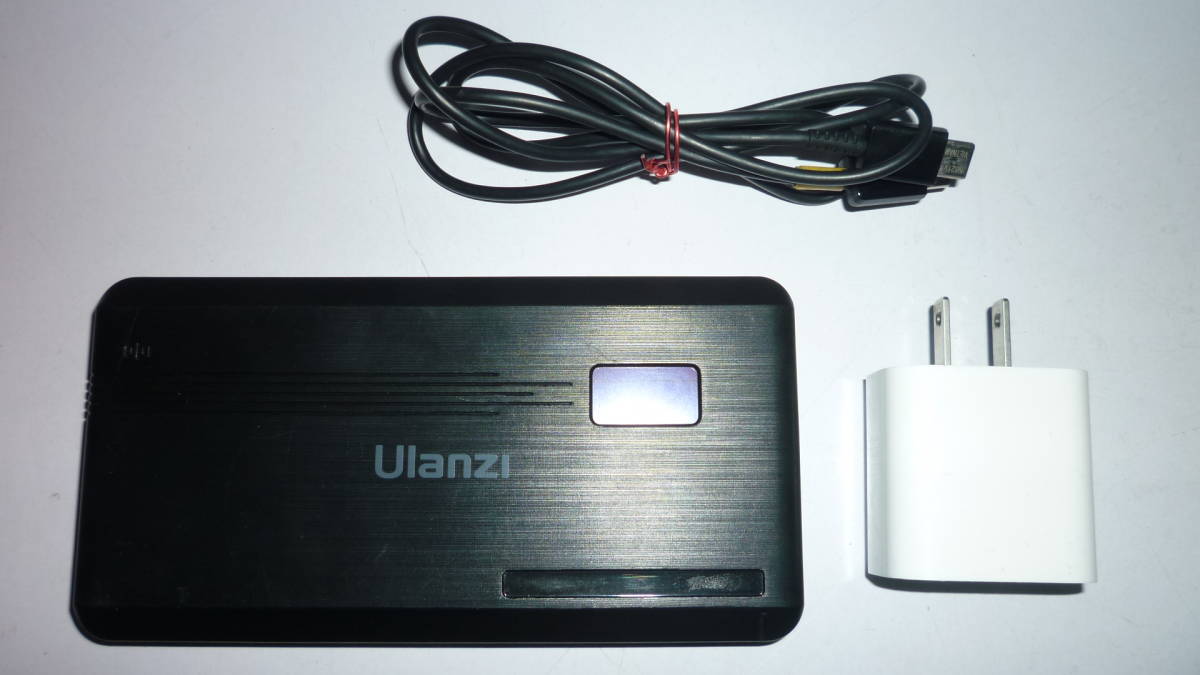 51010-6 Ulanzi VL200 LED video light + adaptor photographing for light 