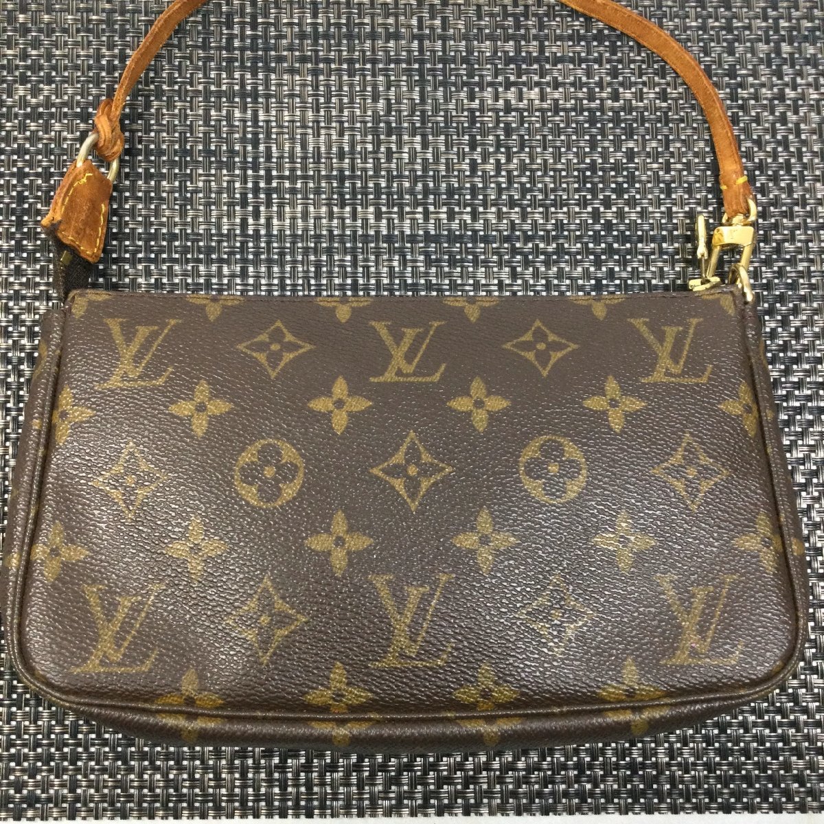 【中古品/インボイス登録店/TO】LOUIS VUITTON ルイヴィトン モノグラム ポシェットアクセソワール アクセサリーポーチ M51980 RS1010/0090_画像2