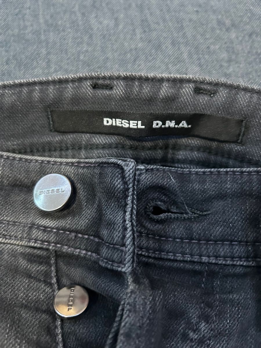 定価5万2800円 DIESEL ダメージ加エスキニーブラックデニム 28 S