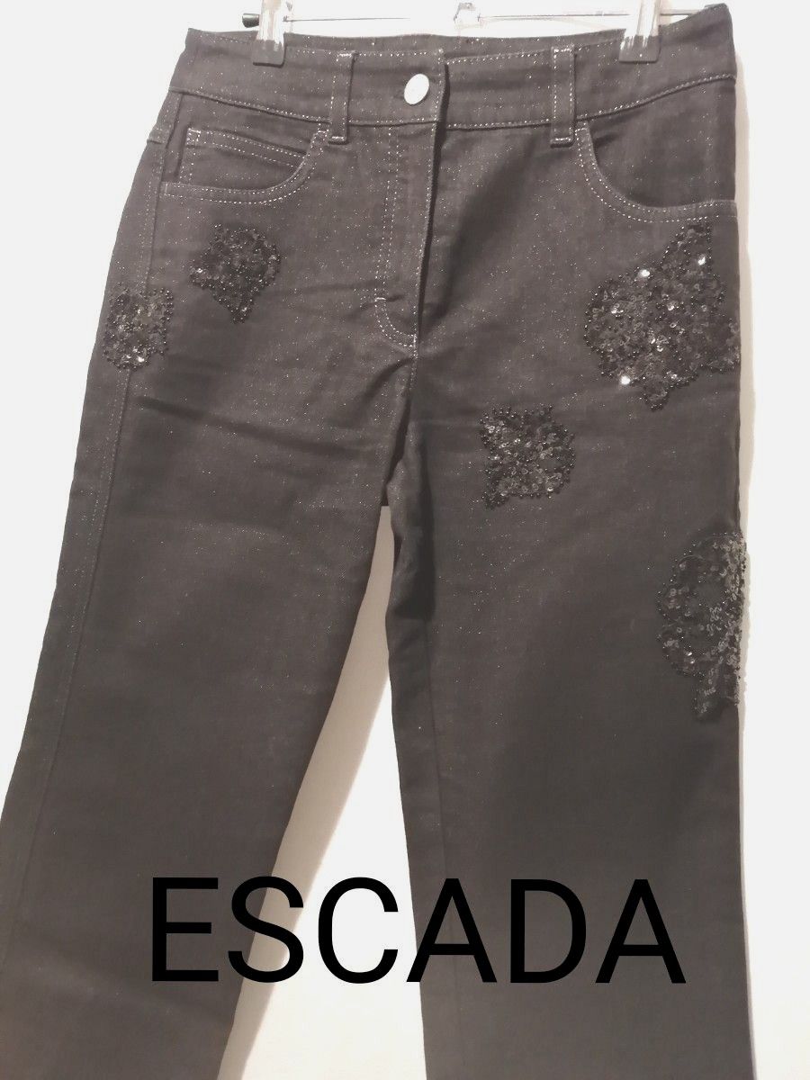 ESCADA エスカーダ ブラックジーンズ 34 スパンコール 刺繍 ラメ入