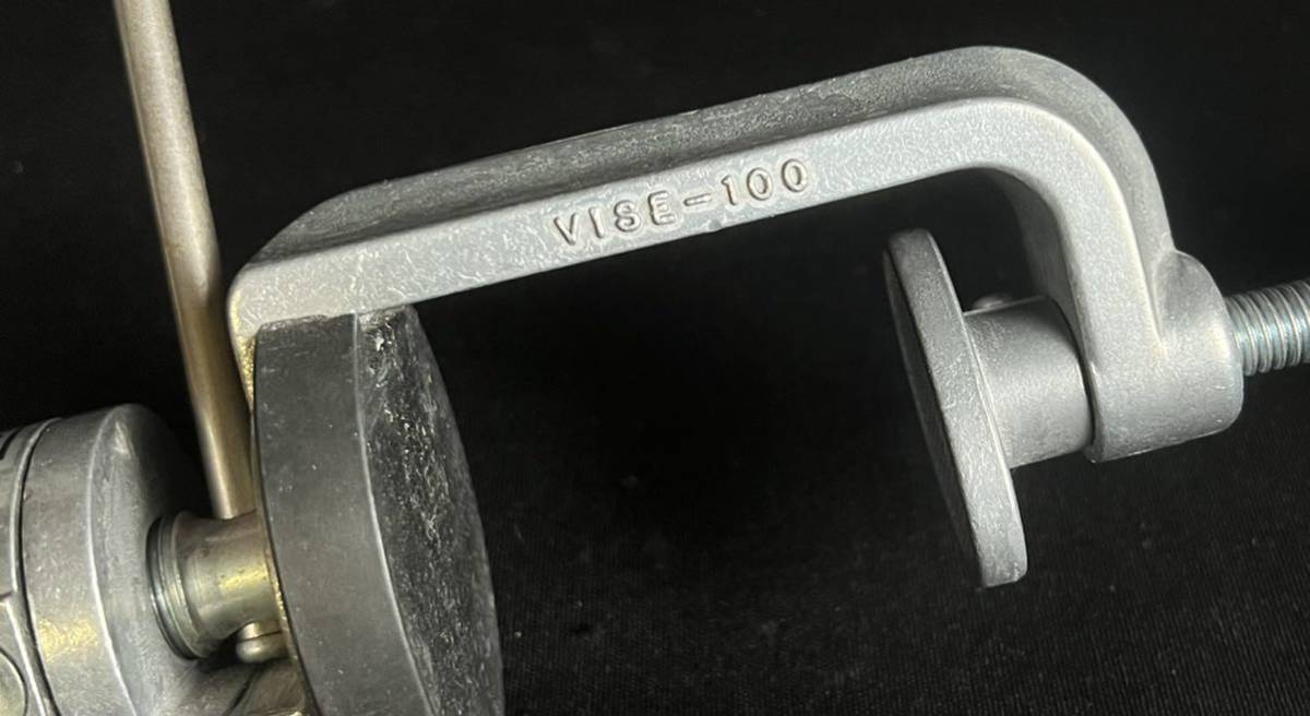 レジーナ クランプ 練習用ウィッグ固定器具 金具 バイス マネキン VISE-100 理容 理髪 美容院 美容室 道具■兵庫県姫路市発 B2_画像4