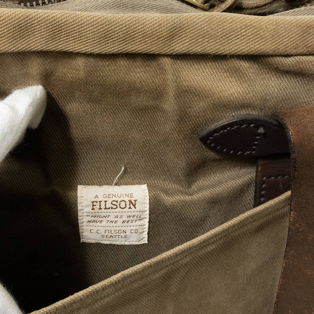 【1円スタート】FILSON フィルソン アメリカ製 ジッパー付トートバッグ 肩掛け メンズ 定番 コットンツイル レザー カーキ アウトドア_画像8