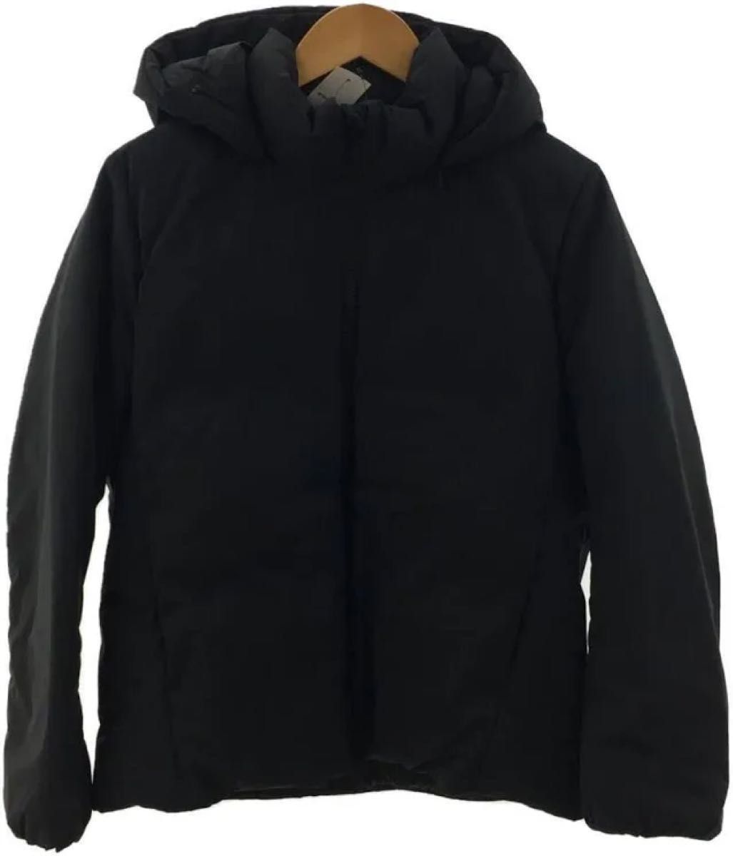 UNIQLO 2023年 ハイブリッドダウンパーカ(3Dカット) ブラック UNIQLO 2023年 ハイブリッドダウンパーカ(3Dカット) ブラック
