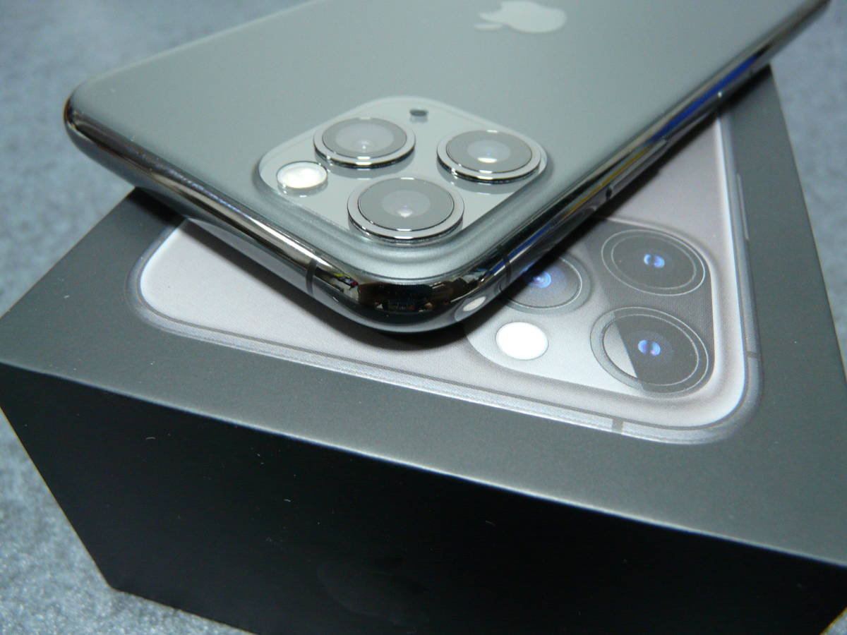 Apple iPhone 11pro 256GB SPACE GRAY 中古美品 純正レザーケース付の画像8