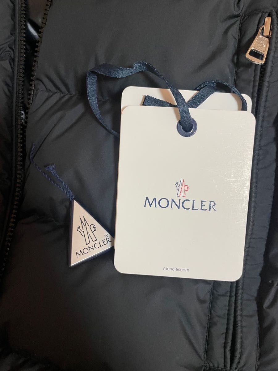 2022新作MONCLER モンクレール Cardereショートダウンジャケット