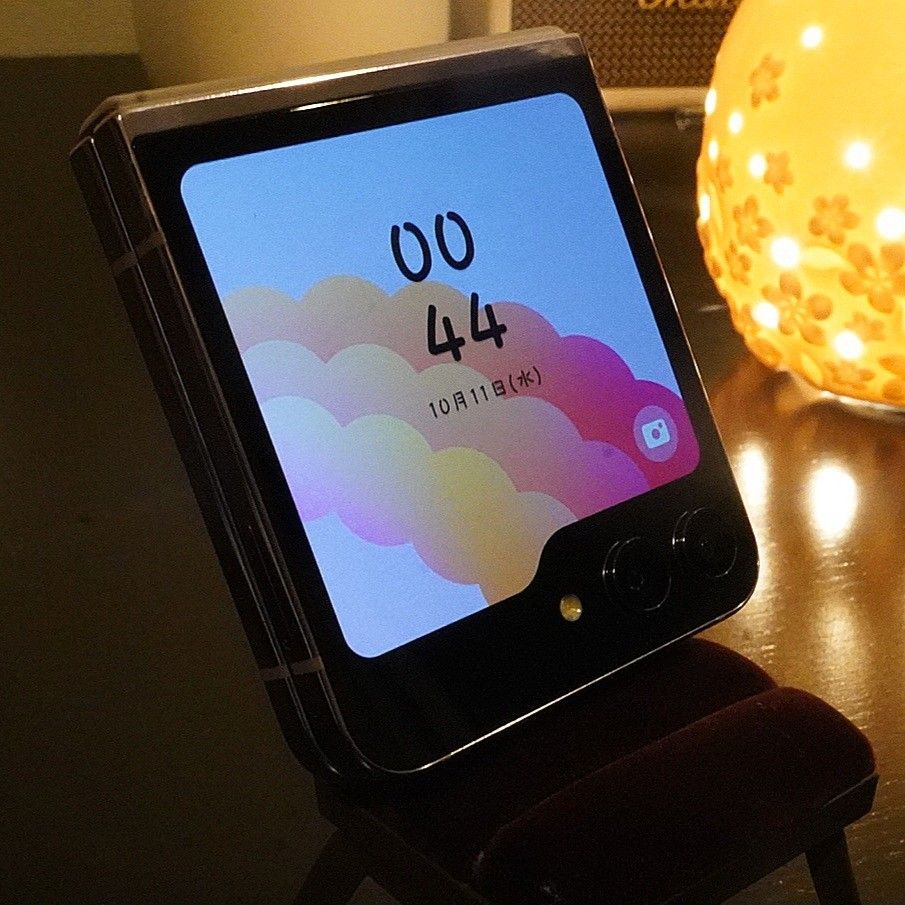 新品同様 Galaxy Z Flip5 ラベンダー 512 GB SIMフリー|Yahoo 新品同様 Galaxy Z Flip5 ラベンダー 512 GB SIMフリー|Yahoo