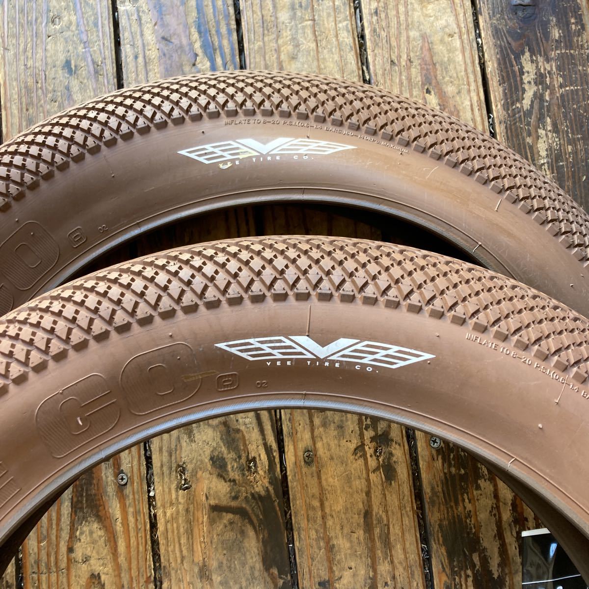 【新品・未使用】VEE TIRE Speedstar ファットタイヤ_20×4.0_ブラウン×2本セット_ファットバイクの画像4