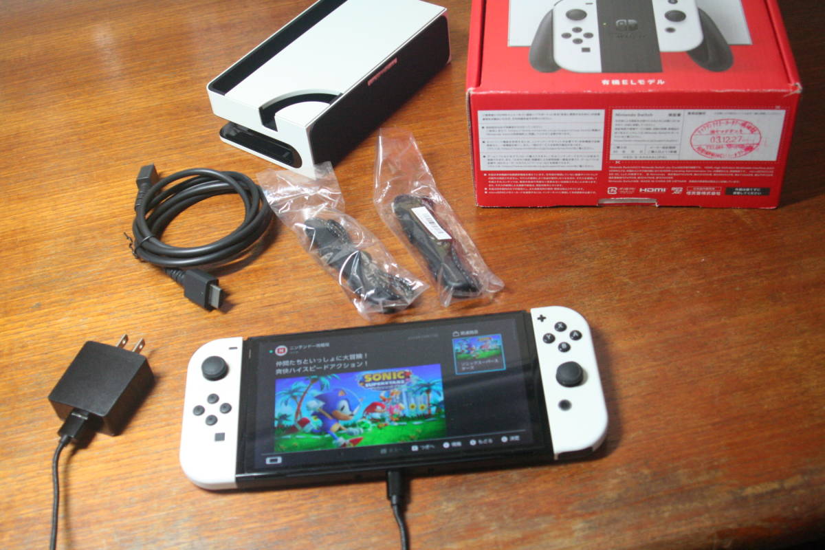 任天堂 ニンテンドースイッチ Nintendo Switch 有機ELモデル HEG-S-KAAAA 初期化済み 中古美品 現状渡し