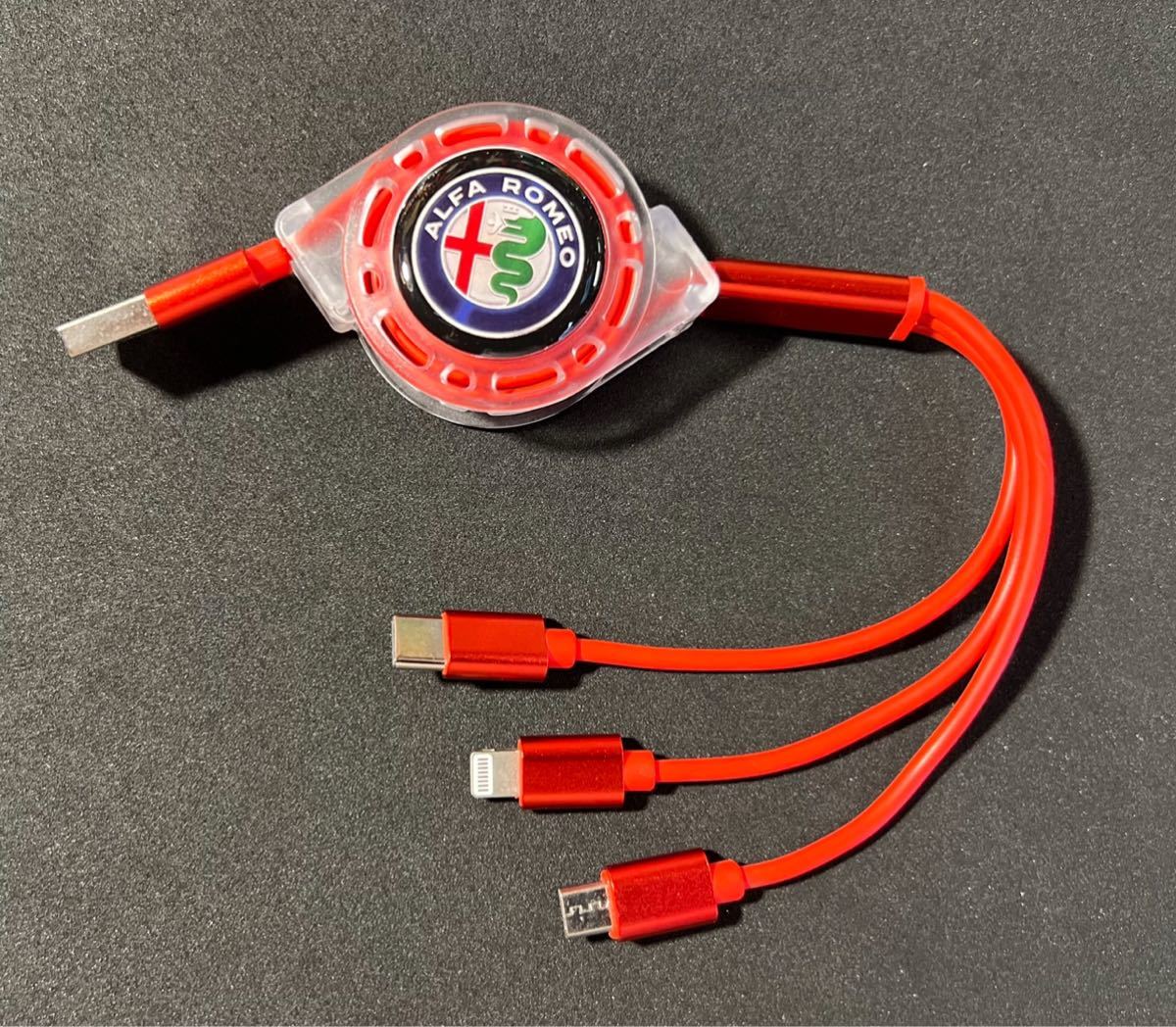 ★ Alfa Romeo アルファロメオ NEWロゴ巻取り式充電ケーブル 3in1 Lightning/ Micro USB /Type-C / 充電ケーブル 長さ調整可能 100cm 赤★_画像2