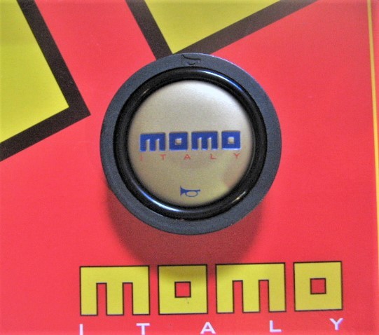 現品限り●MOMO製／ 正規品・40th・MOMO MATT GOLD・ホーンボタン ／完売品・未使用●