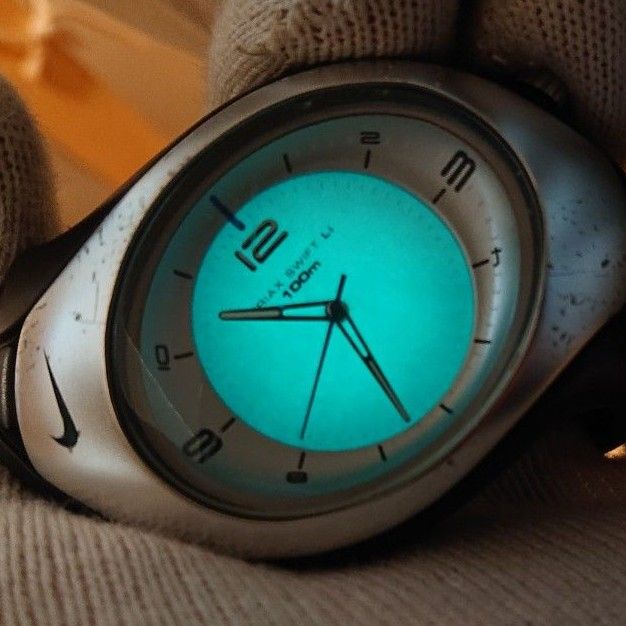 NIKE watch 腕時計 アナログ ナイキ TRIAX SWIFT Li シルバー NIKE watch 腕時計 アナログ ナイキ TRIAX SWIFT Li シルバー