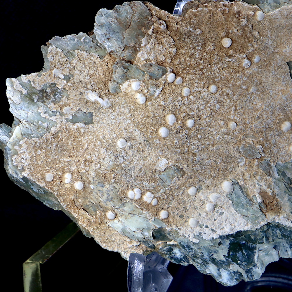 【送料無料】※SALE※ 大きい！水苦土石 Hydromagnesite 111,9g ART003　鉱物 原石 天然石 パワーストーン