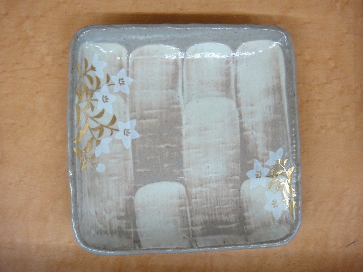 5A351KT 未使用品 たち吉 金彩草花 角皿 5種 5客揃 5枚セット 947-173 共箱 花柄 平皿 取り皿 平安橘吉_画像4