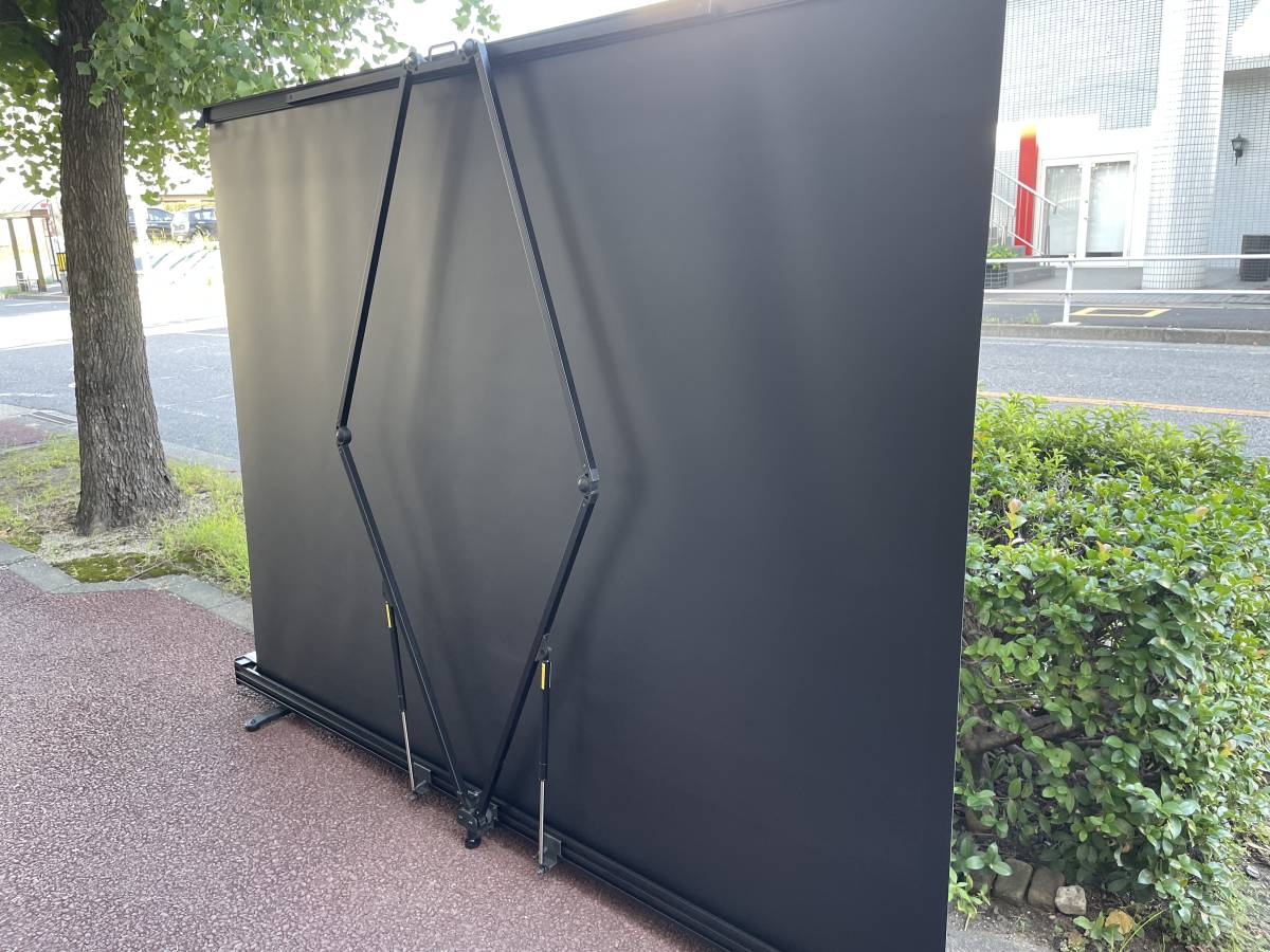 お見舞い プロジェクタースクリーン】KIKUCHI 自立型 床置き式 ☆【100