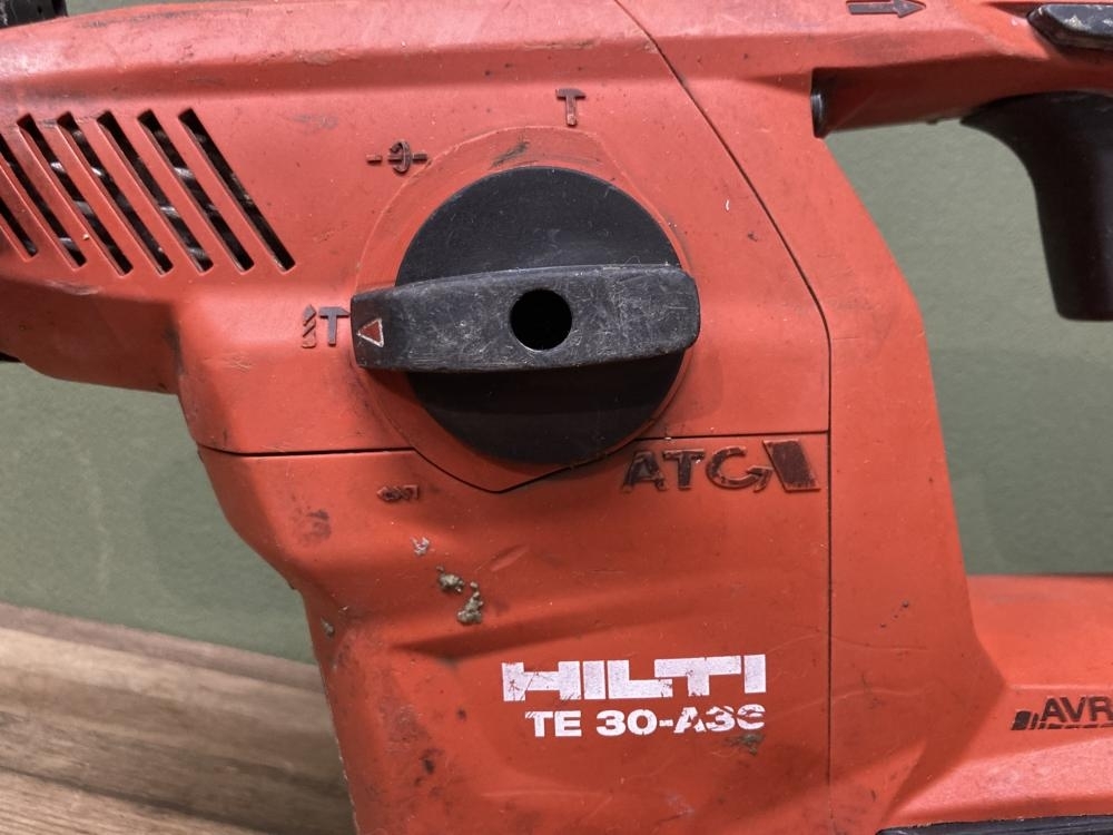 020♪おすすめ商品♪HILTI　ヒルティ 充電式ハンマドリル　バッテリ付 TE30-A36+B36/9.0 バッテリボタン部不良_画像3