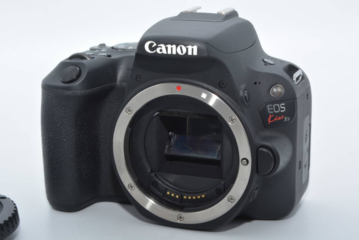 231410★ほぼ新品★Canon デジタル一眼レフカメラ EOS Kiss X9 ブラック ボディ EOSKISSX9BK