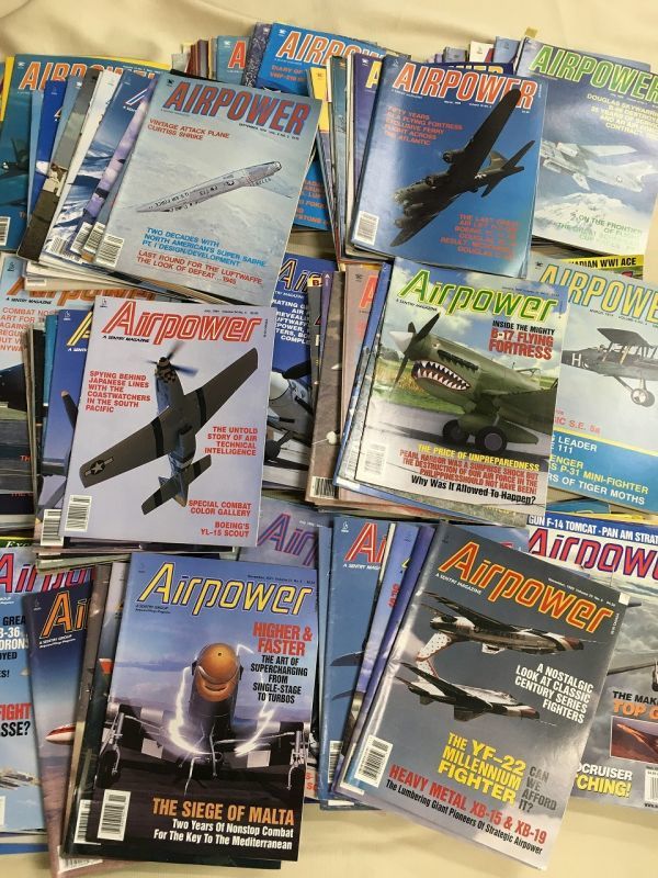 Z40 / 洋書 ミリタリー雑誌 AIRPOWER 171冊セット　航空機 戦闘機