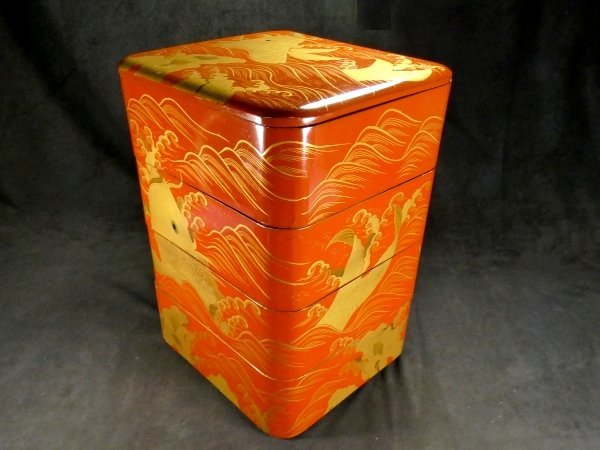 【在庫僅少】 恵 #0819 検 木製 四段重箱 鯉図 朱塗 見応えある金蒔絵 】 重箱